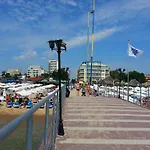 Menada Midia Slăntjev Brjag