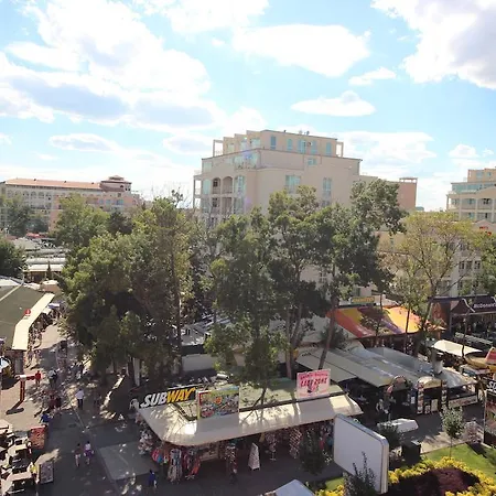 Апартаменты Menada Midia