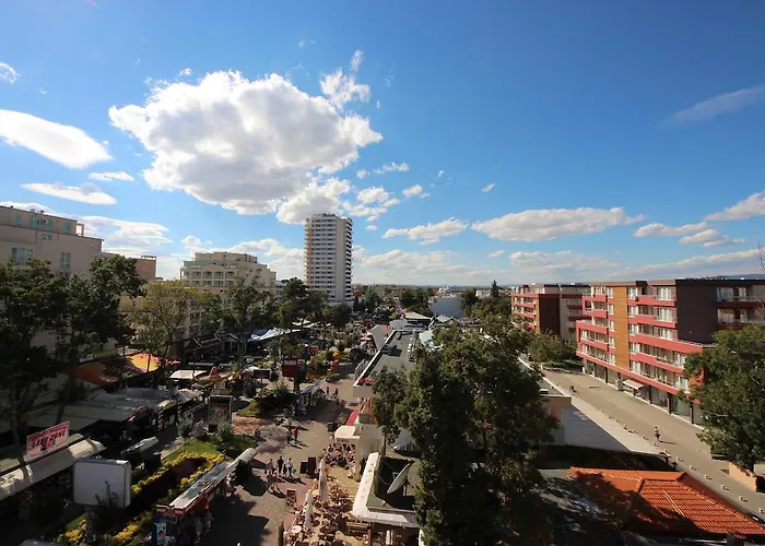 아파트 Menada Midia