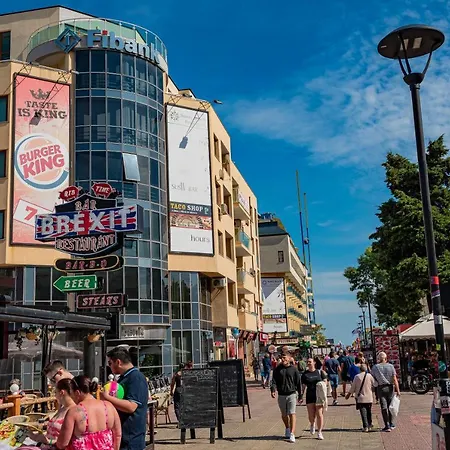 Menada Midia Apartamento *