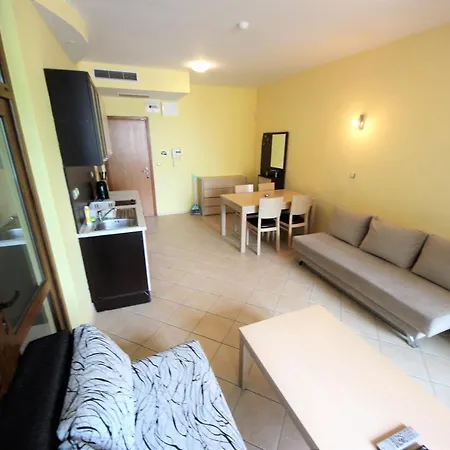 Apartament Menada Midia *