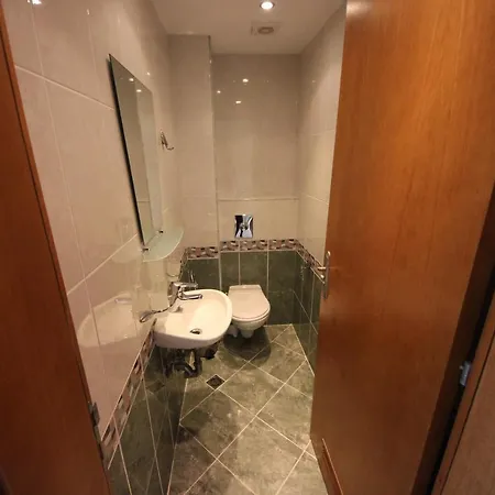 Apartament Menada Midia *