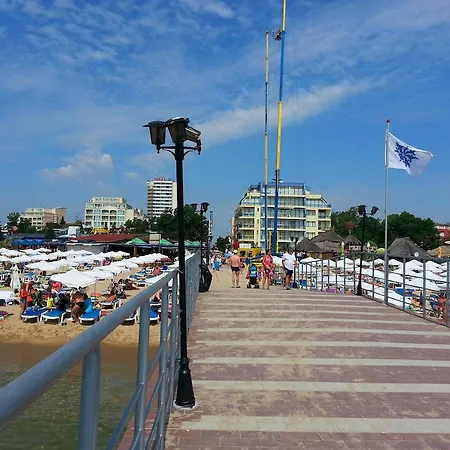 Menada Midia Słoneczny Brzeg