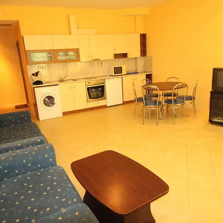 Menada Midia Apartamento *