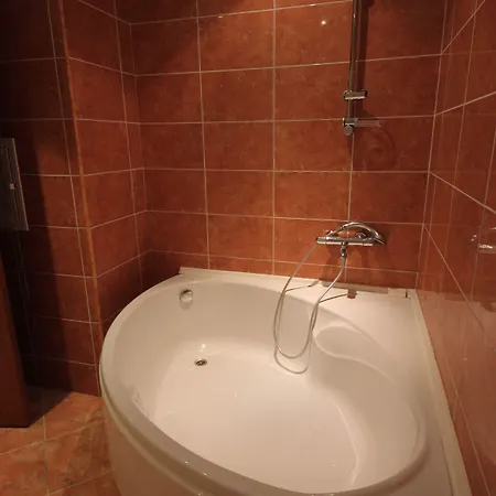Apartament Menada Midia *