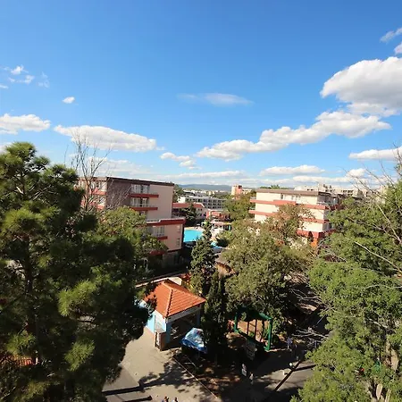 Apartament Menada Midia *