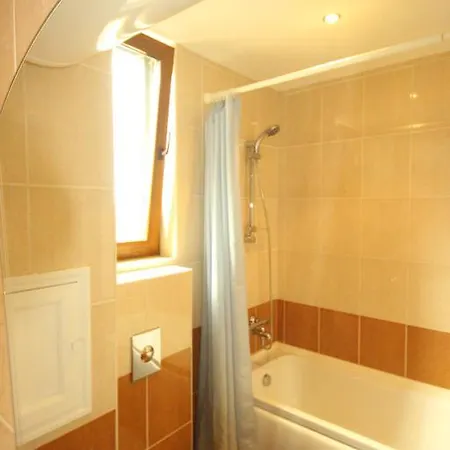 Apartament Menada Midia