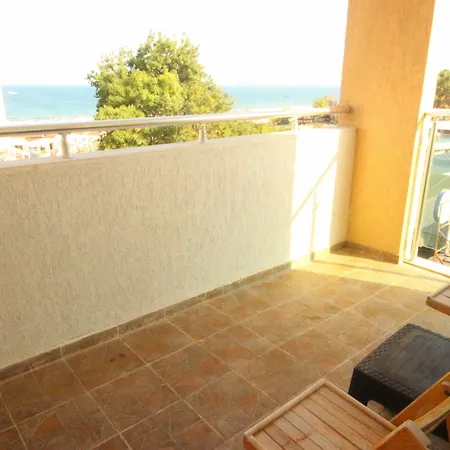 Menada Midia Apartament *