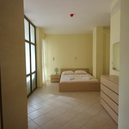 Apartament Menada Midia