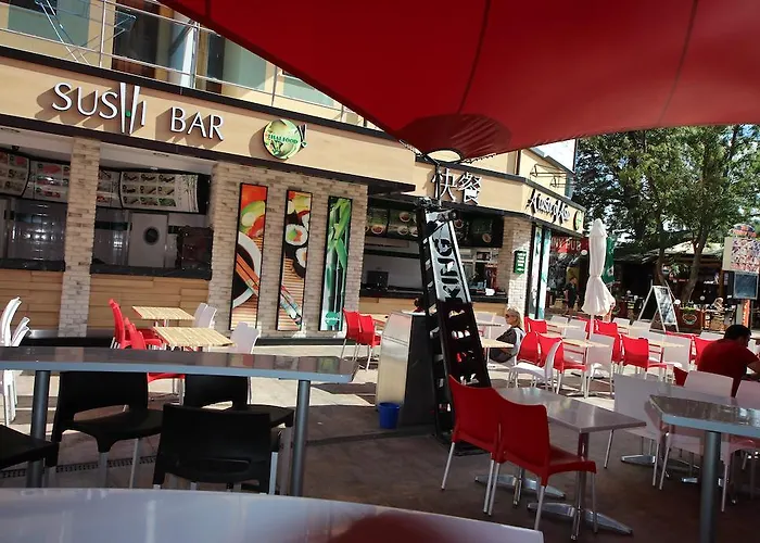 Апартамент менада мидия